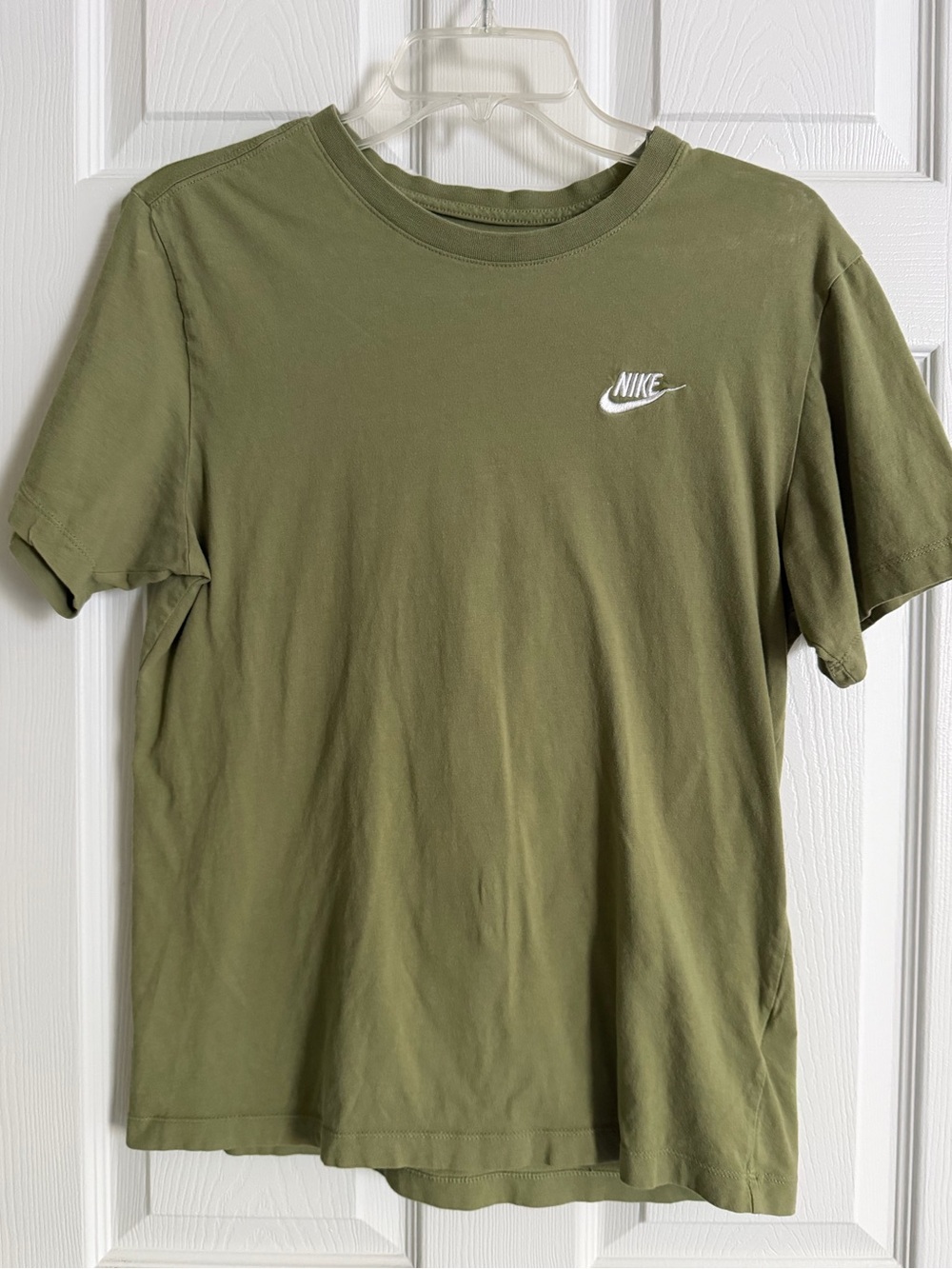 Nike Men's Olive Green Short-Sleeve Logo T-Shirt